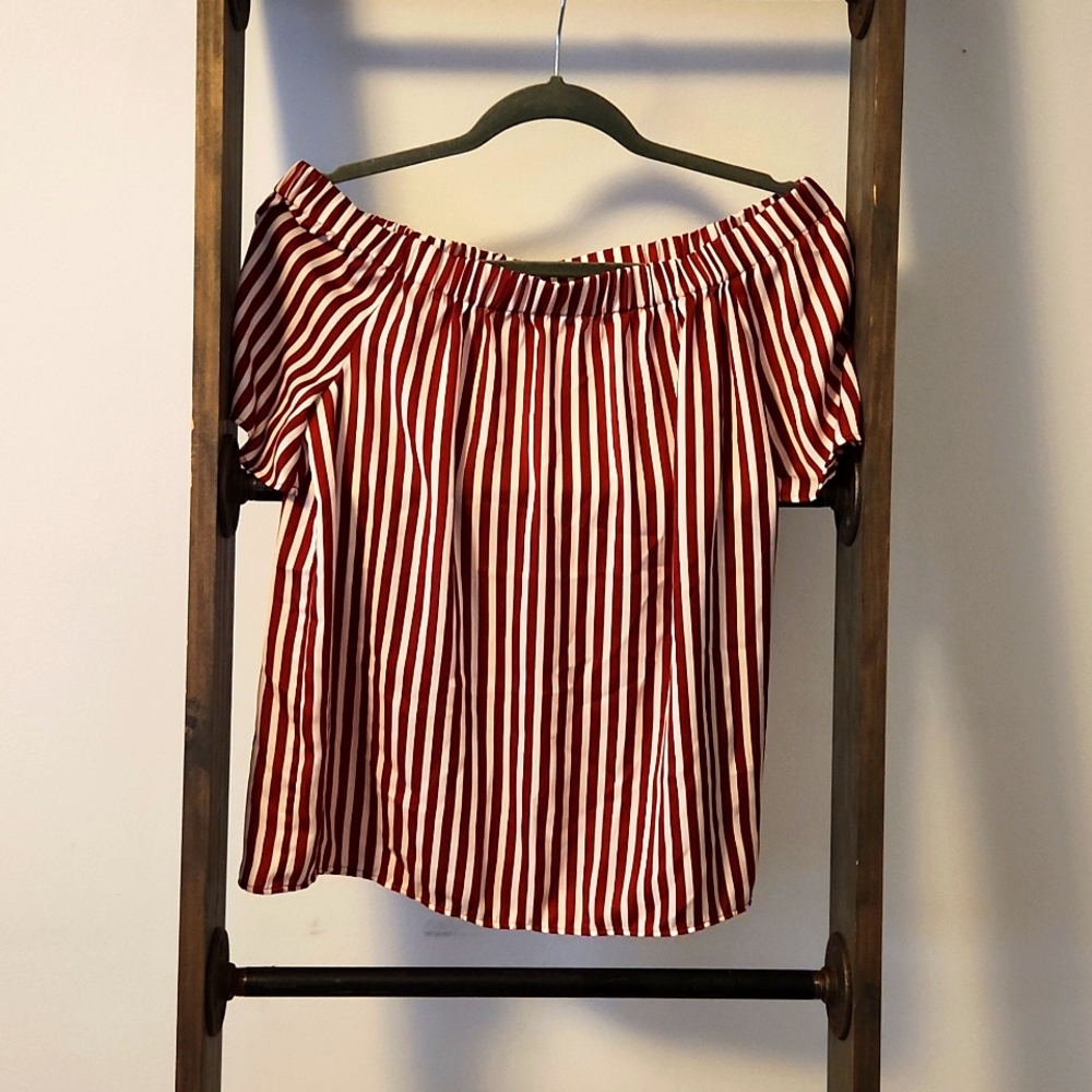 H&M Off the shoulder red and white stripe short-sleeved